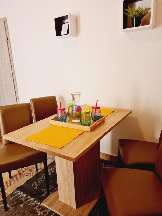 Apartments Dorotea ノヴァリャ エクステリア 写真