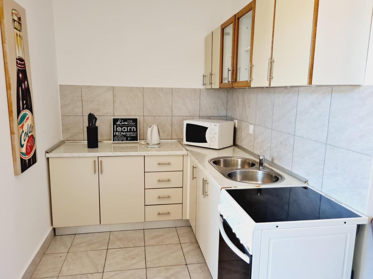 Apartments Dorotea ノヴァリャ エクステリア 写真